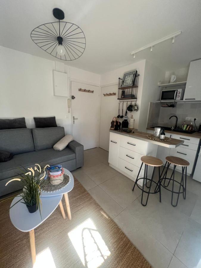 Appartement Pied Dans L'Eau La Seyne-sur-Mer Bagian luar foto